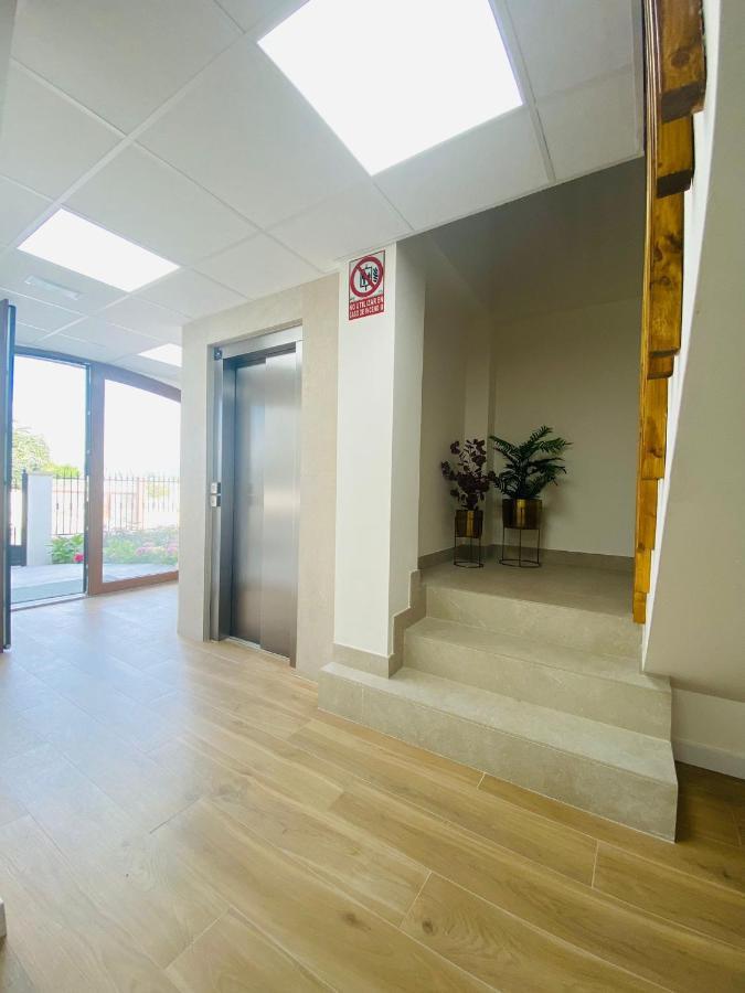 Apartamentos Palacio Alemar Loredo Luaran gambar